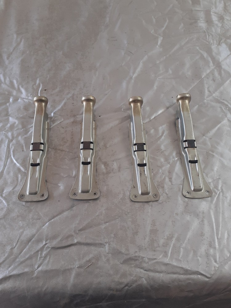 Mercedes w201 rear headrest mounts set