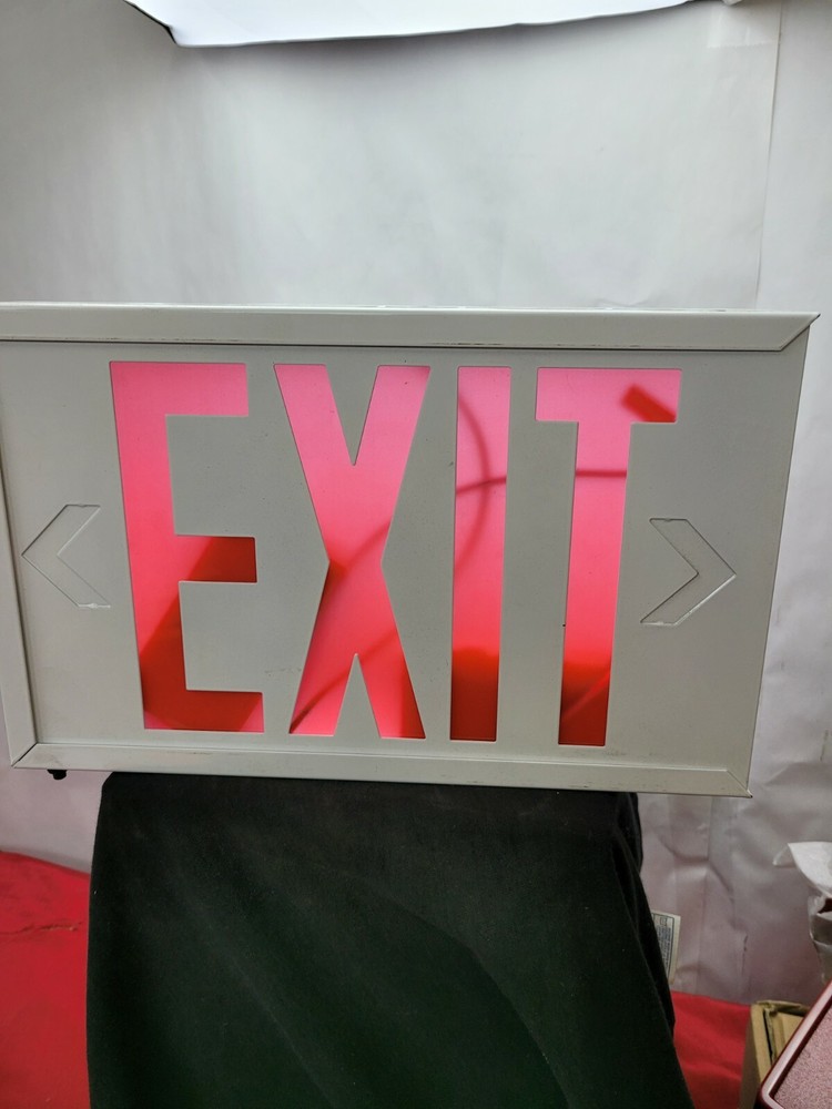 Siltron Exit Sign LED WXLS2RWWU, 2 Sided