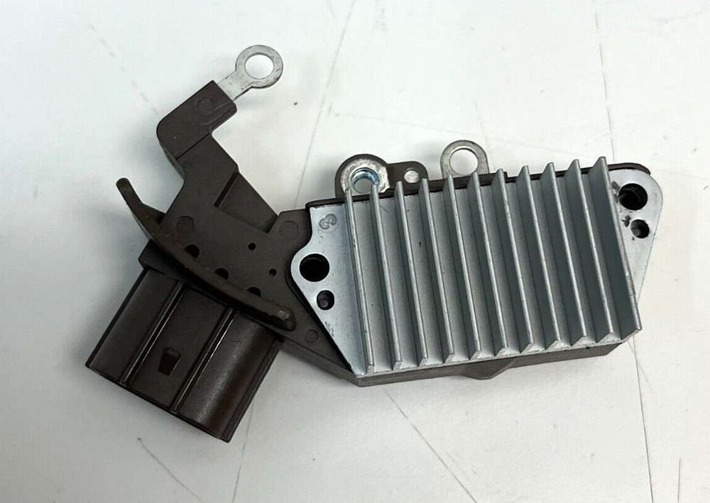 SMP VR562 NEW Voltage Regulator