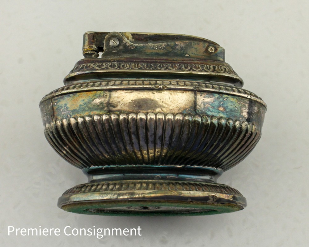 Vintage Ronson Queen Anne table top lighter