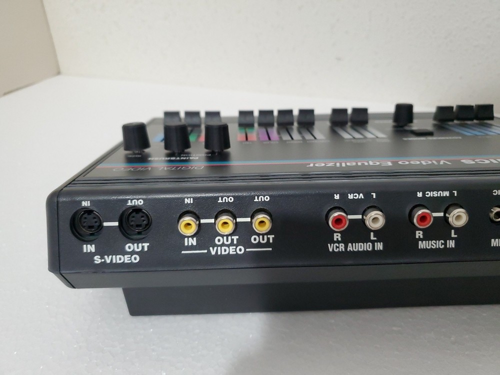 Videonics Video Equalizer Model VE-1 Processor Colorizer & Audio Mixer S-Video