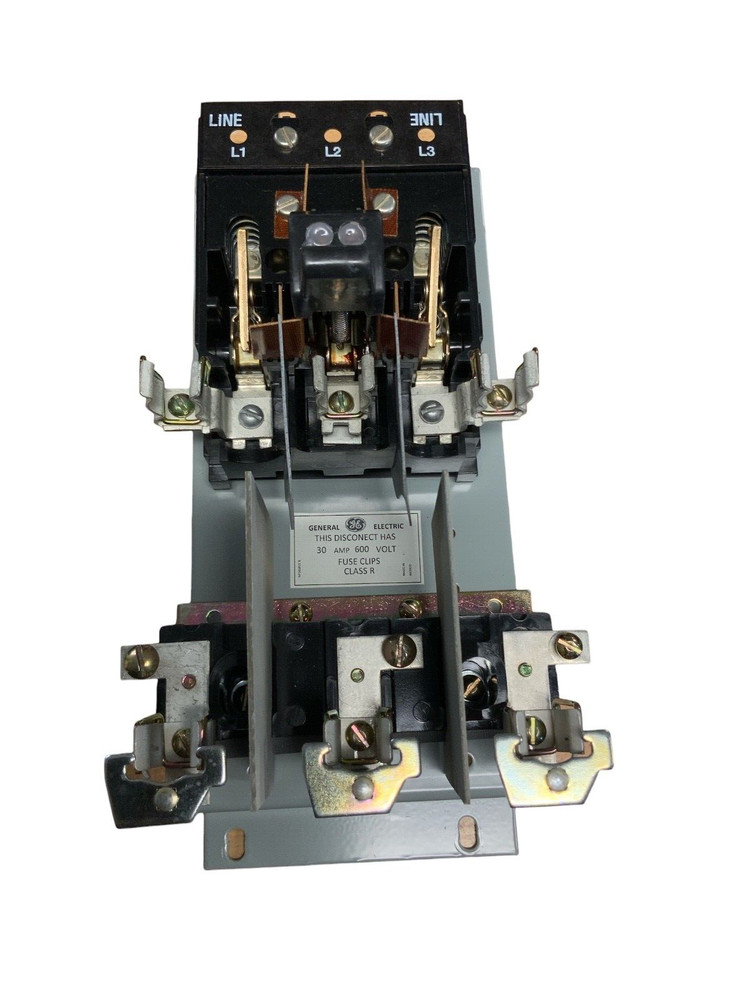 GENERAL ELECTRIC THMS31 30 AMP 600V 3 POLE SWITCH 565B714G2