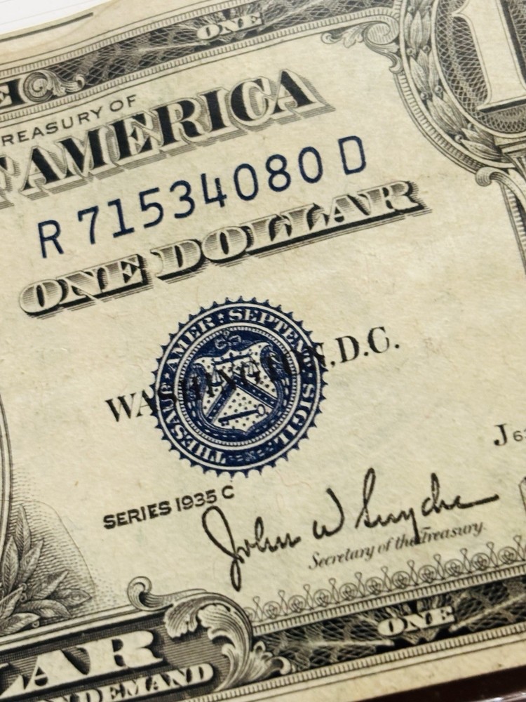 Crisp! 1935c 1$ Silver Certificate ERROR MISCUT Nice Pronounced Line