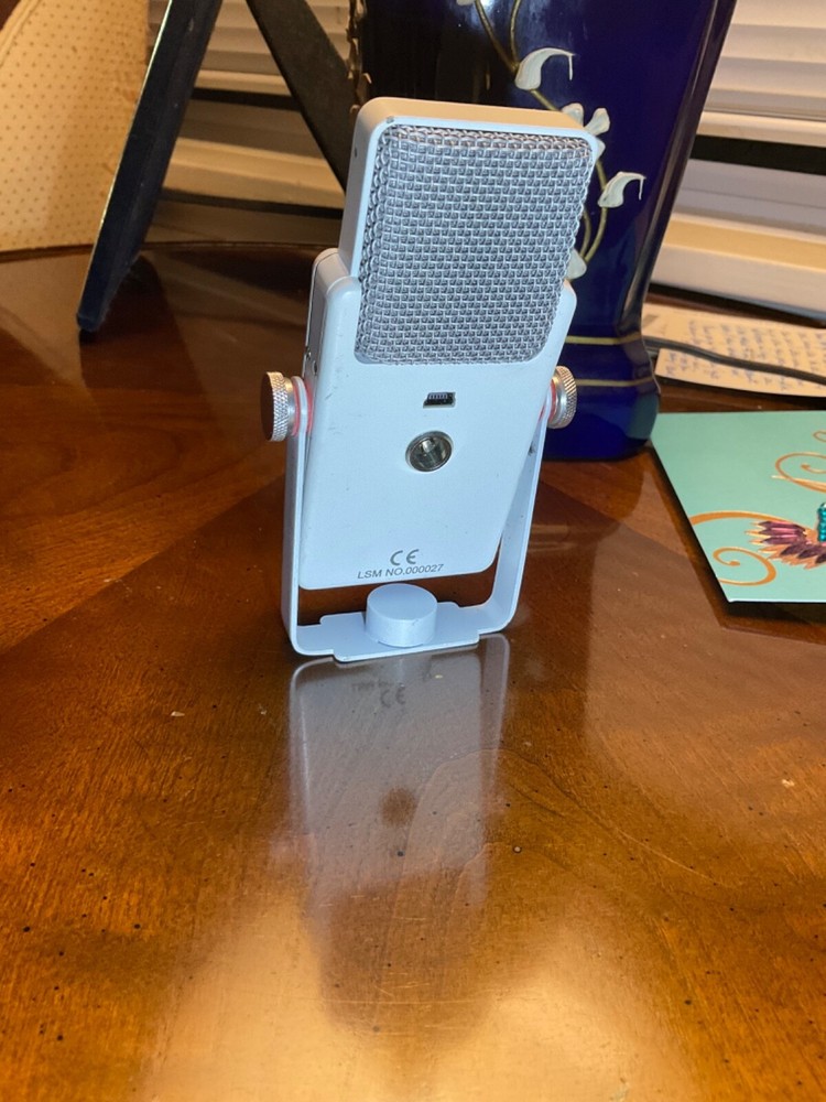 **STUDIO PROJECTS - LSM WHITE | Large Diaphragm Condenser Microphone with USB**