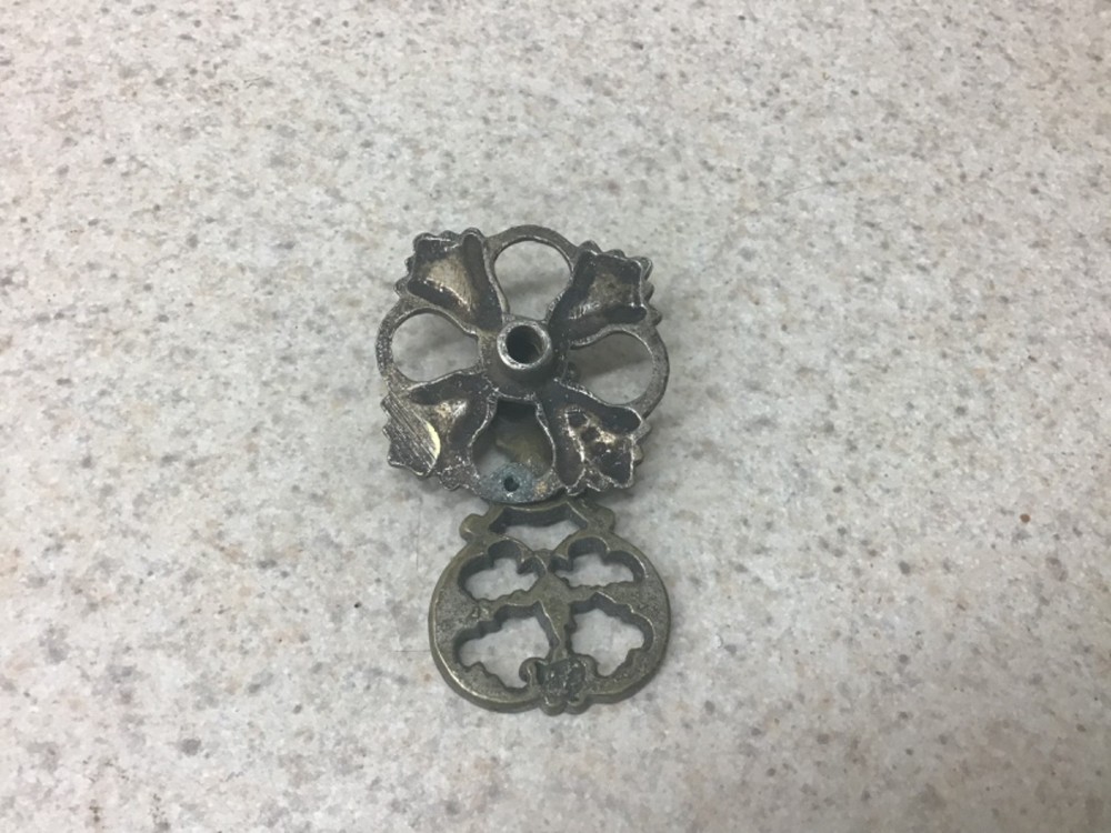 Vintage Single Hole Drop Drawer/Cabinet Pull Nice old Ornate Pull Marked 550
