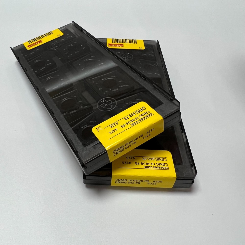 10Pcs/BOX Sandvik CNMG190608-PR 4325