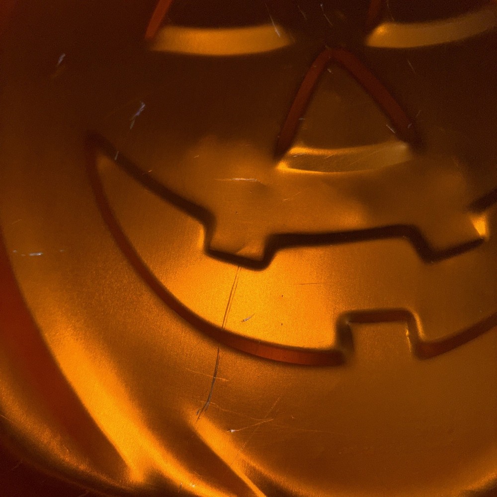 Pumpkin cake Pan By Wilton