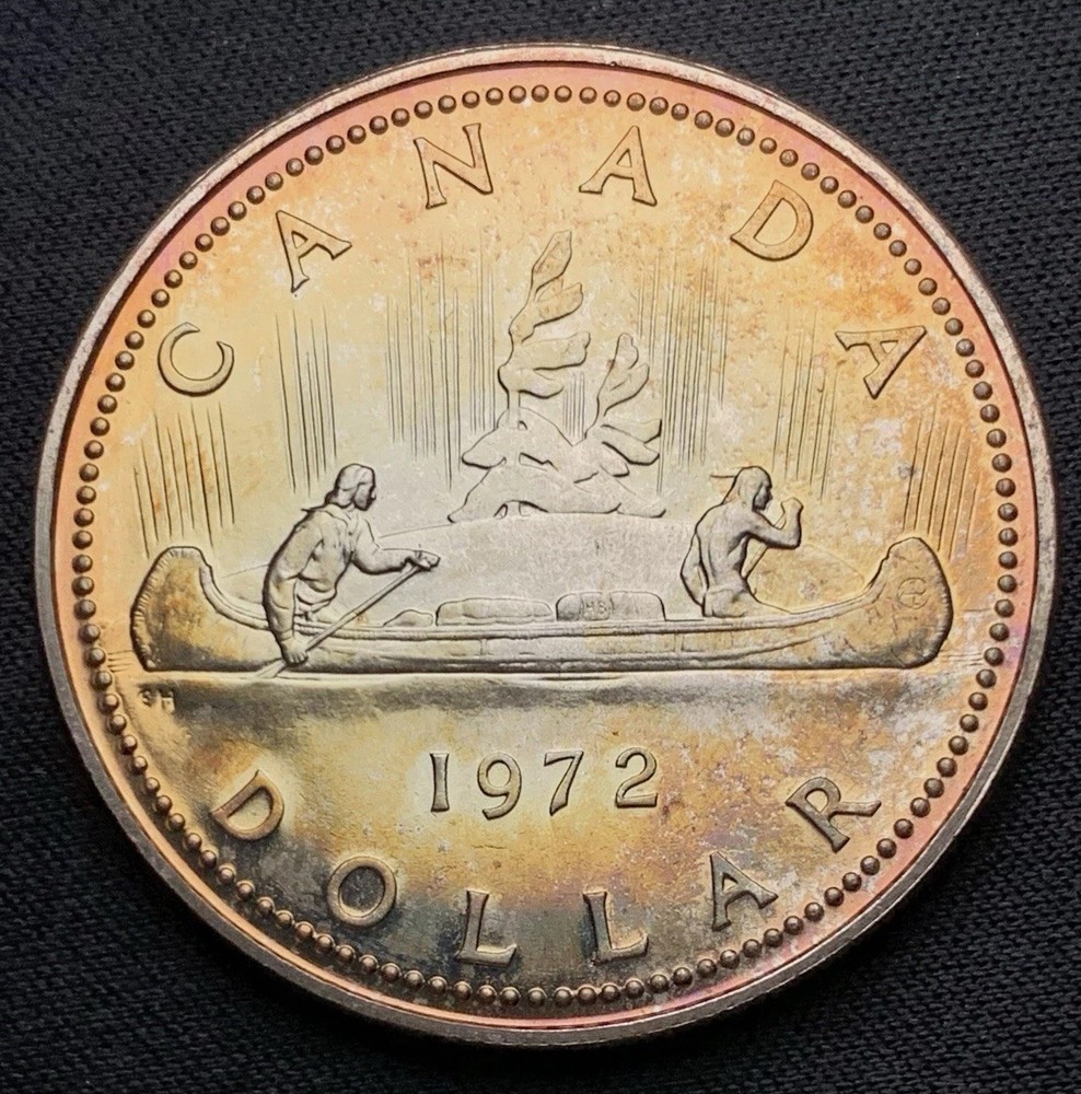 1972 Canada Silver Dollar $1 - Lightly Toned