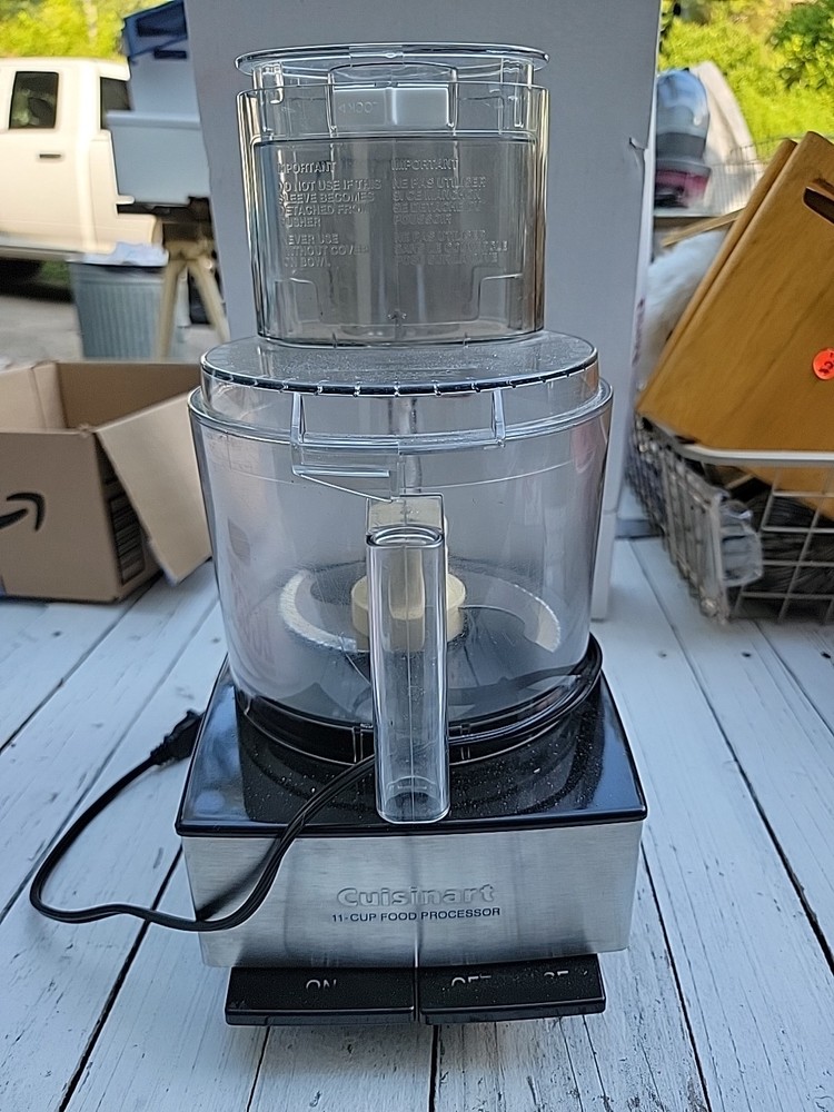 Cuisinart Custom Pro 11 Cup Food Processor EV-11