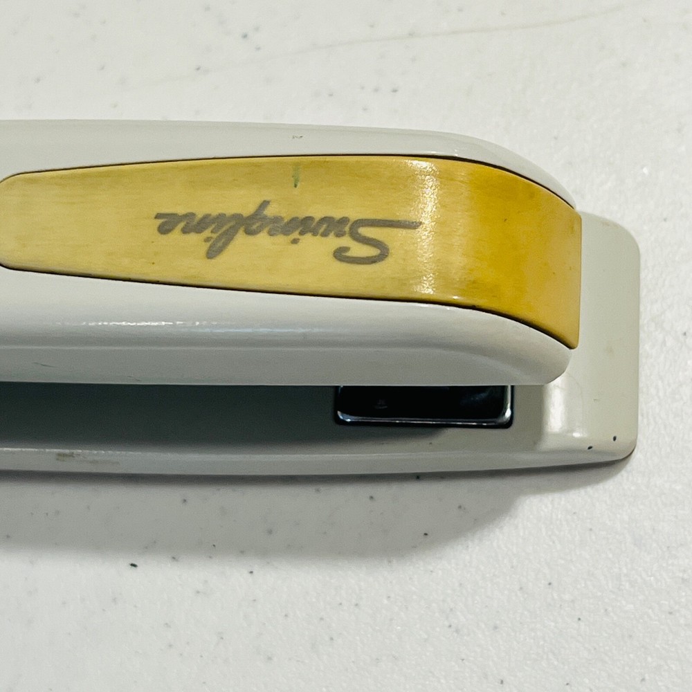 Vintage SWINGLINE 747 DESKTOP STAPLER Creamy Gray