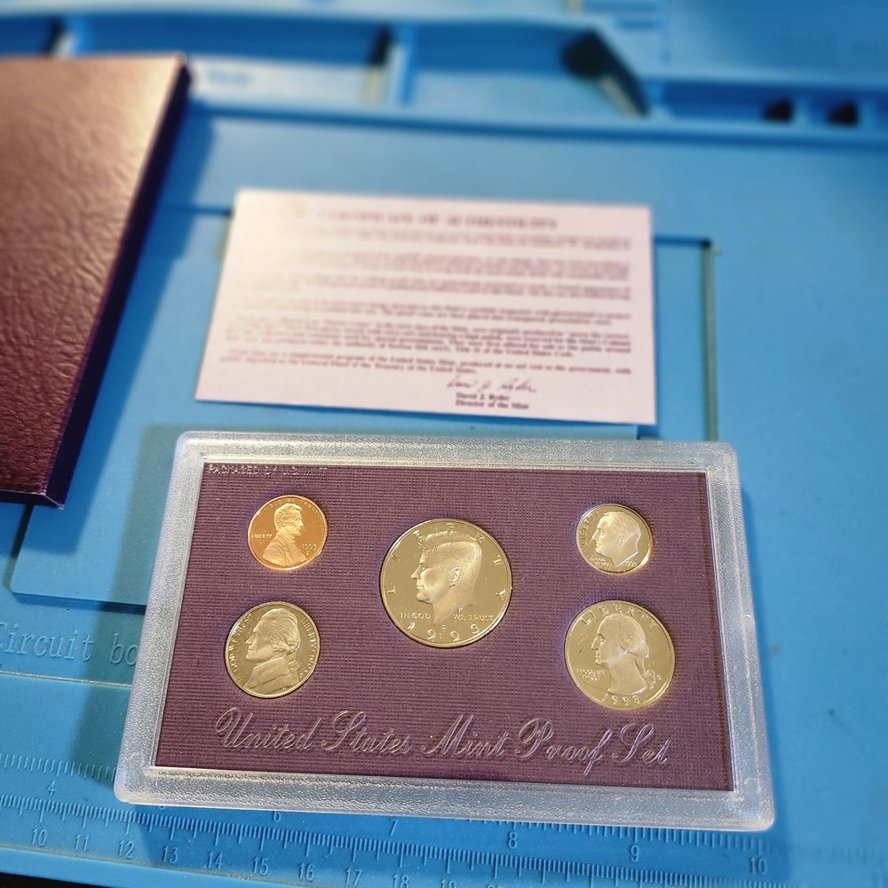 Vintage 1993 US Mint Proof Set Sealed