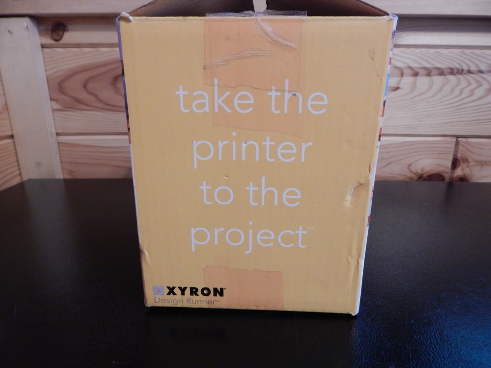 Xyron 24139 Design Runner Handheld Cordless Printer