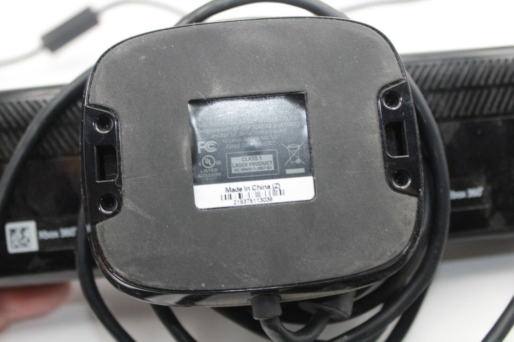 Official Microsoft Xbox 360 Kinect Motion Sensor Bar Includes Kinect Sports