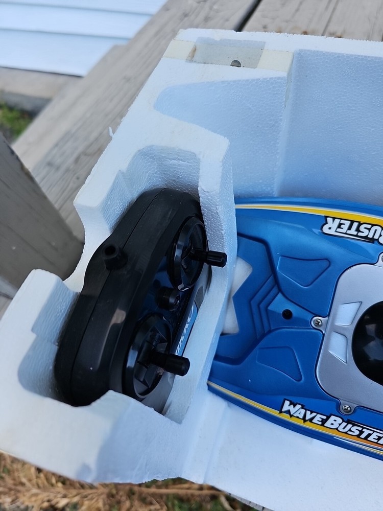 Vintage NIKKO Wave Buster RC Speed Boat