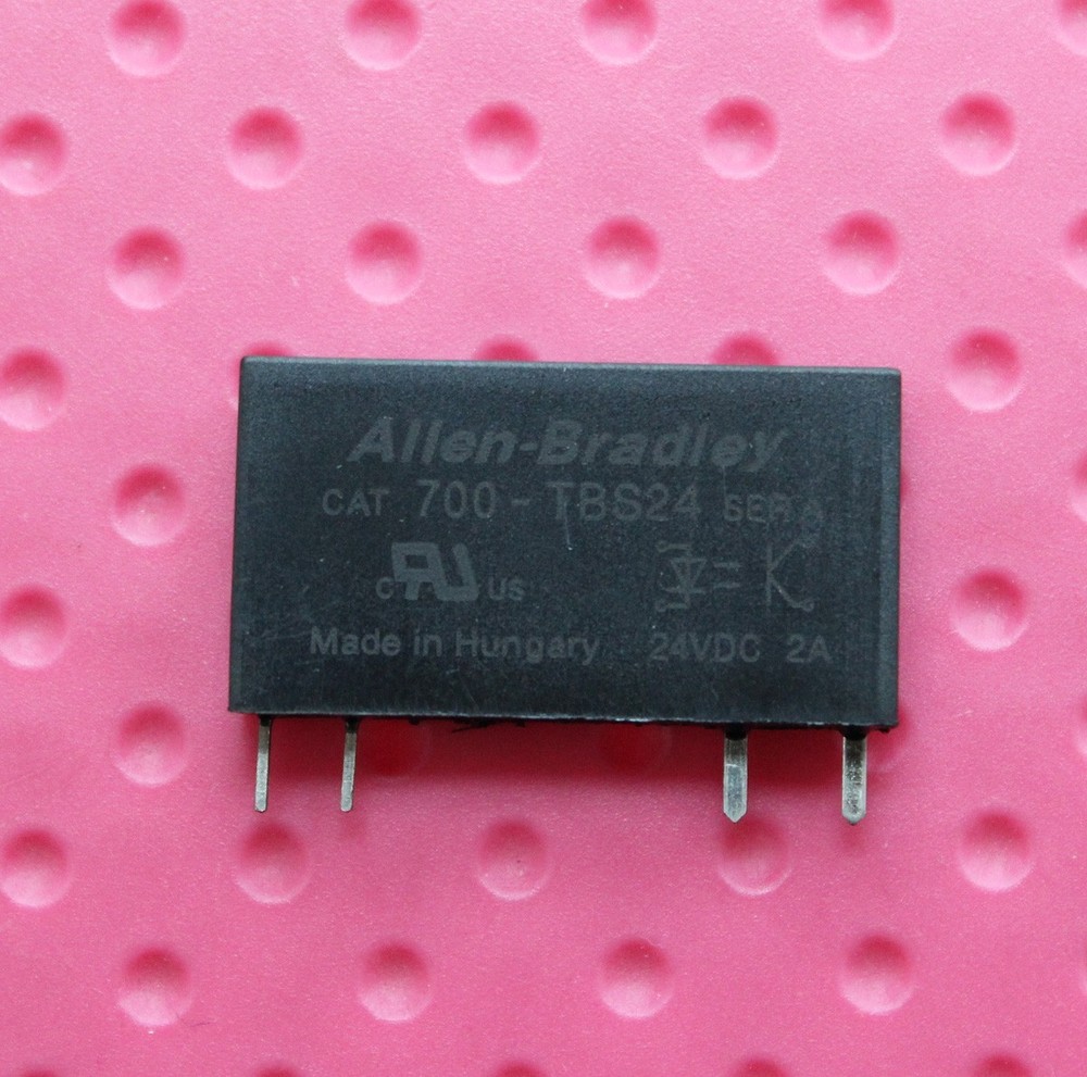 1pcs CAT 700-TBS24 24VDC 2A 4pins Solid State Relay