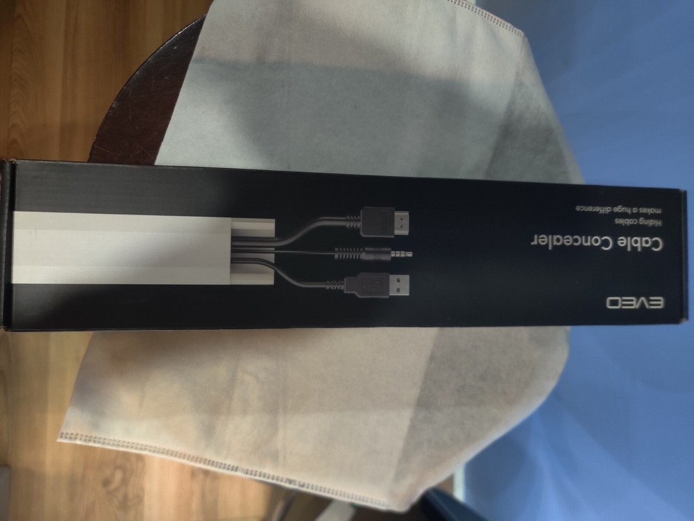 Eveo Cable Concealer Cable Management Kit