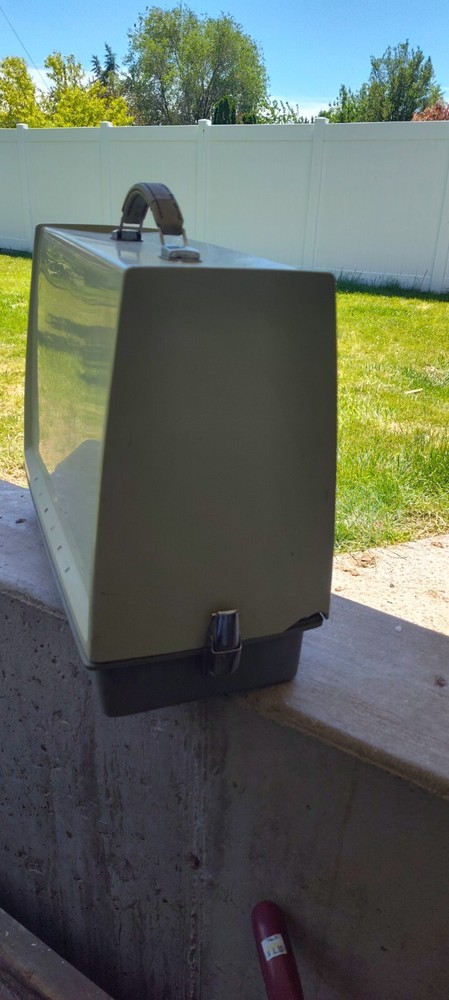 Singer Aqua Green Sewing Machine Case