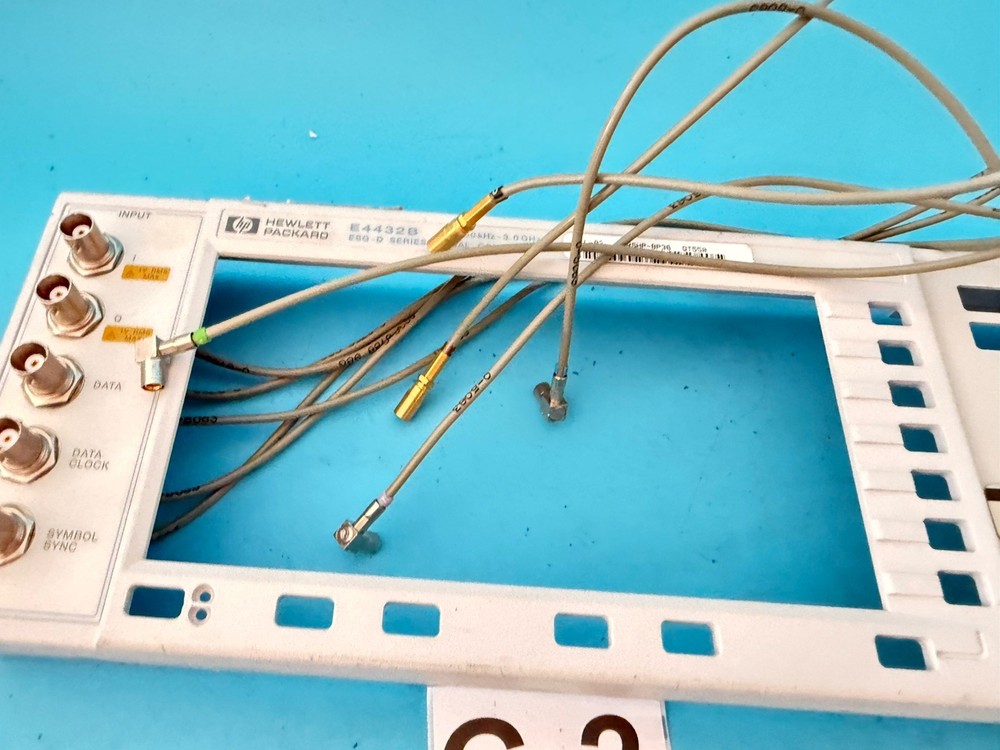 HP Agilent E4432B ESG-D Series Signal Generator Front Panel Assembly w/ RF Cable