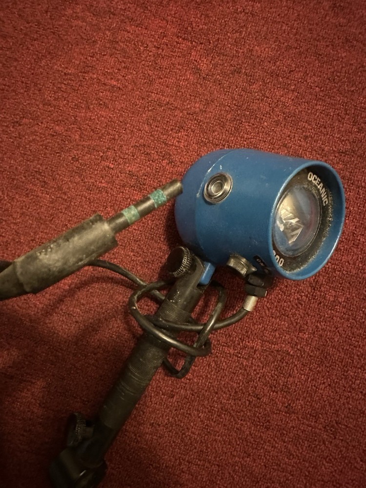 Oceanic Underwater Flash 2000