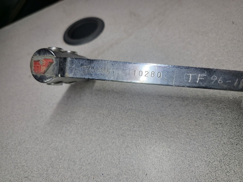 Tohnichi Torque Beam Wrench 1300F