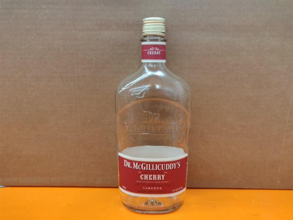 ⭐️⭐️⭐️⭐️⭐️ EMPTY 750mL Dr McGillicuddy's Cherry Flask Style Craft Bottle