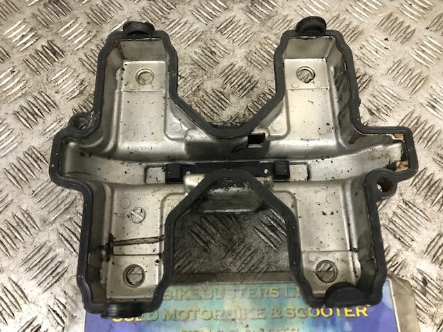 SUZUKI GS500 E rocker top cover 1990