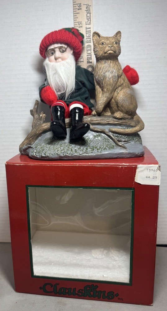 Hans CLAUSKINS SANTA with cat