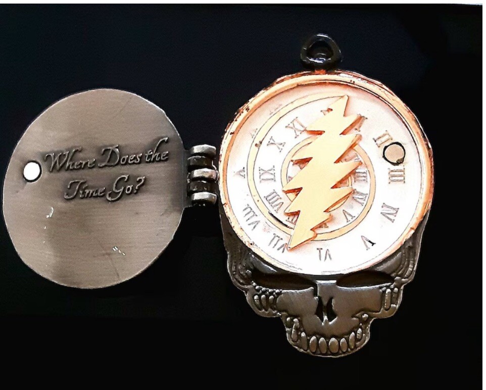 Playing to the Tide- UJB Grateful Dead spinner pin