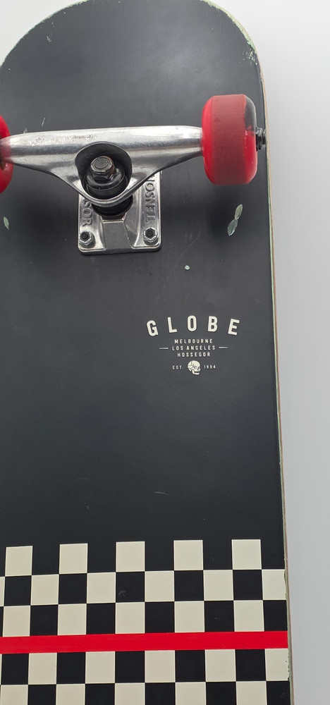 Globe G1 Full On Redline Pre-built Complete Skateboard Black, White, Red Tested