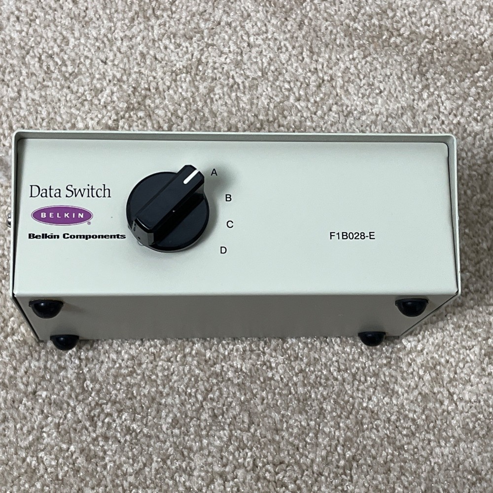 Belkin 4-Port Data Transfer data Switch Model F1B028E UNTESTED IN Original BOX