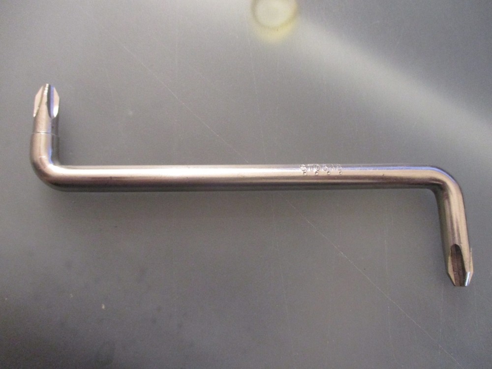 Blue Point Tools Dual Offset Phillips #3 #4 Screwdriver Vintage Tool ST034B