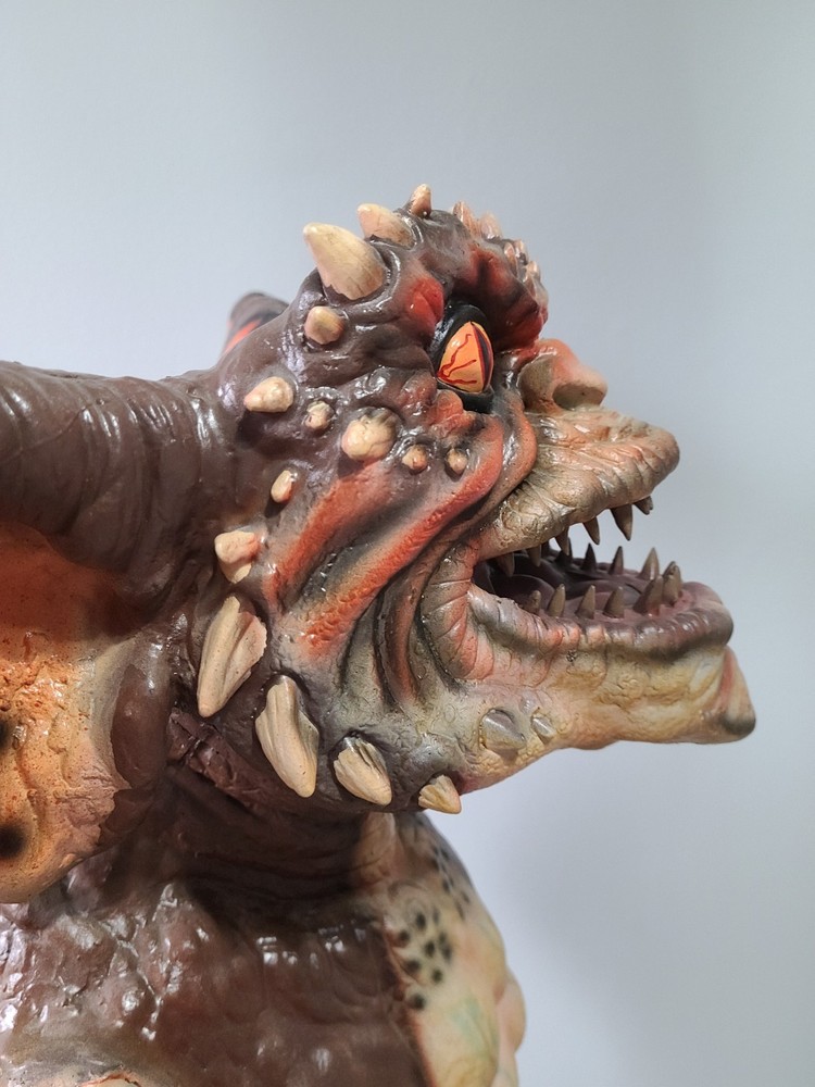 NECA Gremlins 1:1 Replica Stunt Puppet Brown Gremlin Figure