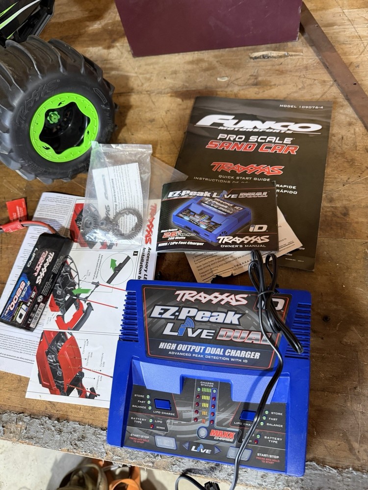 Traxxas Pro Scale RC Sand Car ( READ DESCRIPTION)