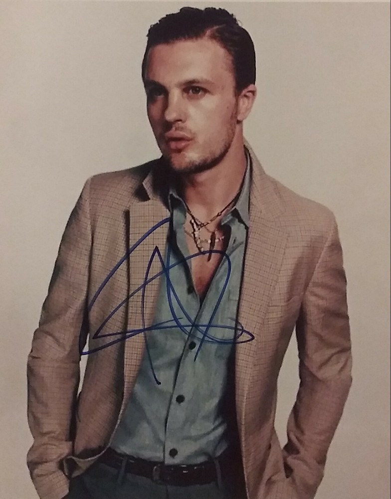 Michael Pitt - Boardwalk Empire - Signed 8x10