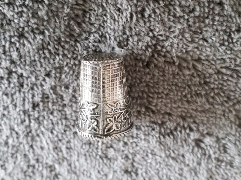 VINTAGE SILVER 925 THIMPEL, OWL IMAGE, USED