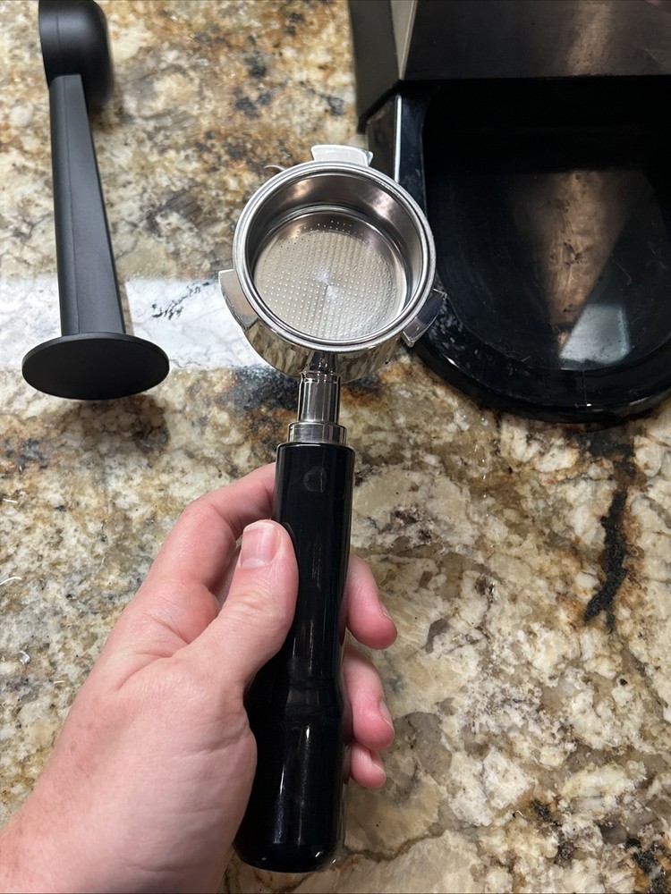 De'Longhi EC685M Dedica Deluxe Automatic Espresso Machine