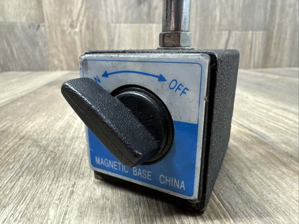 Generic Magnetic Indicator Base / Stand 9" Tall x 2" by 2.5" Base Preowned