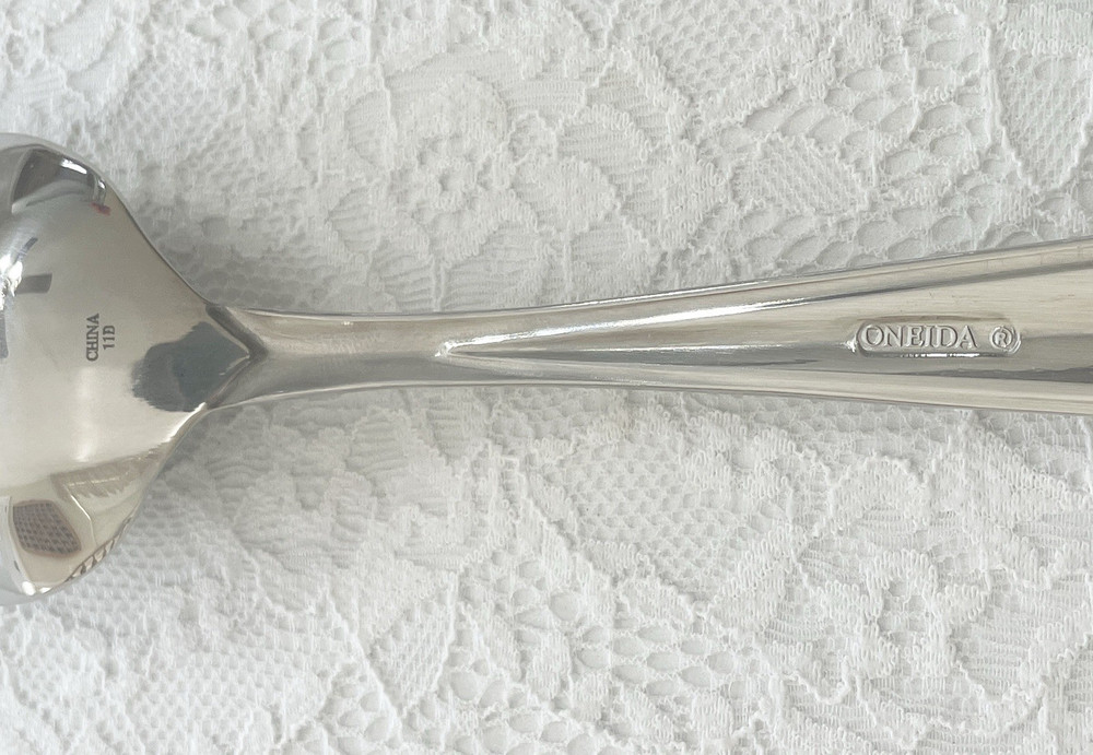 Oneida DYLAN Frosted Handle Glossy Stainless Pierced/Slotted Serving Spoon