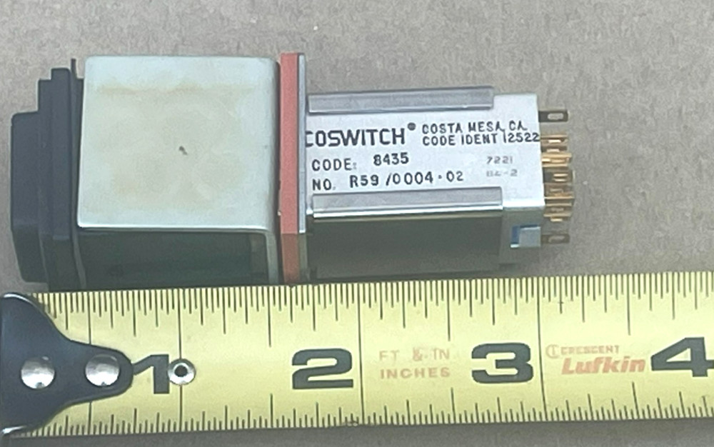 Staco Switch R59 / 0004-02, Pushbutton Switch