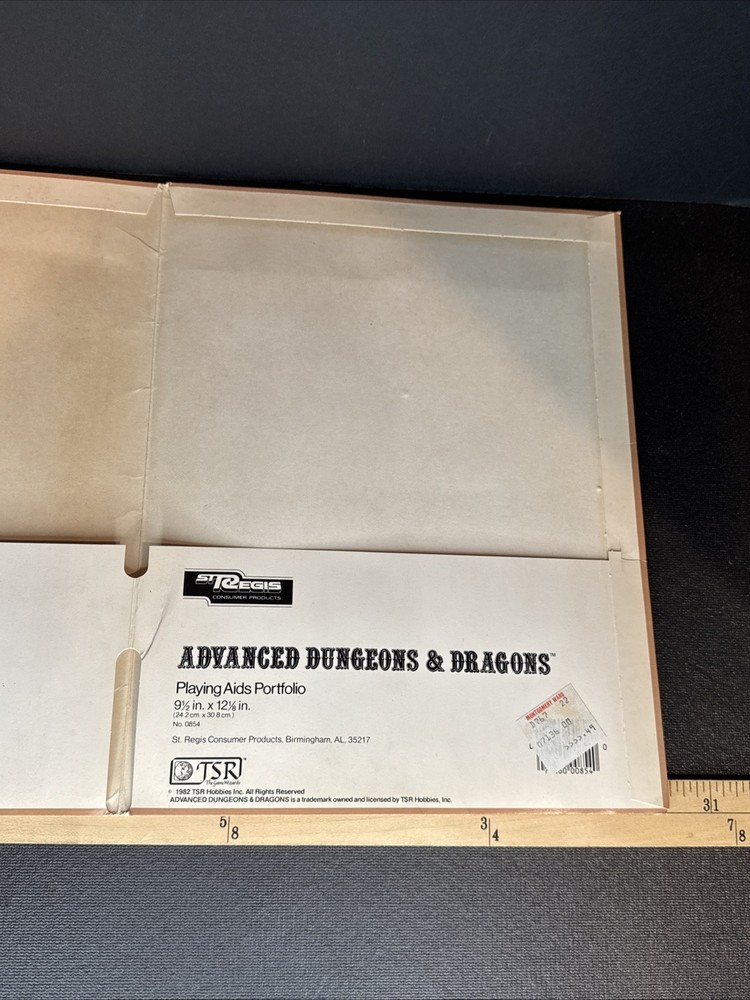 1982 TSR St Regis Advanced Dungeons & Dragons Playing Aids Portfolio Folder