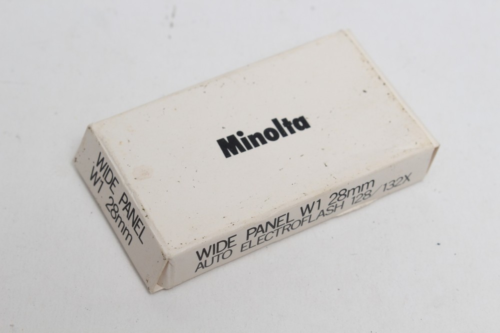 MINOLTA WIDE PANEL W1 28MM AUTO ELECTROFLASH 128 / 132X FLASH ADAPTER