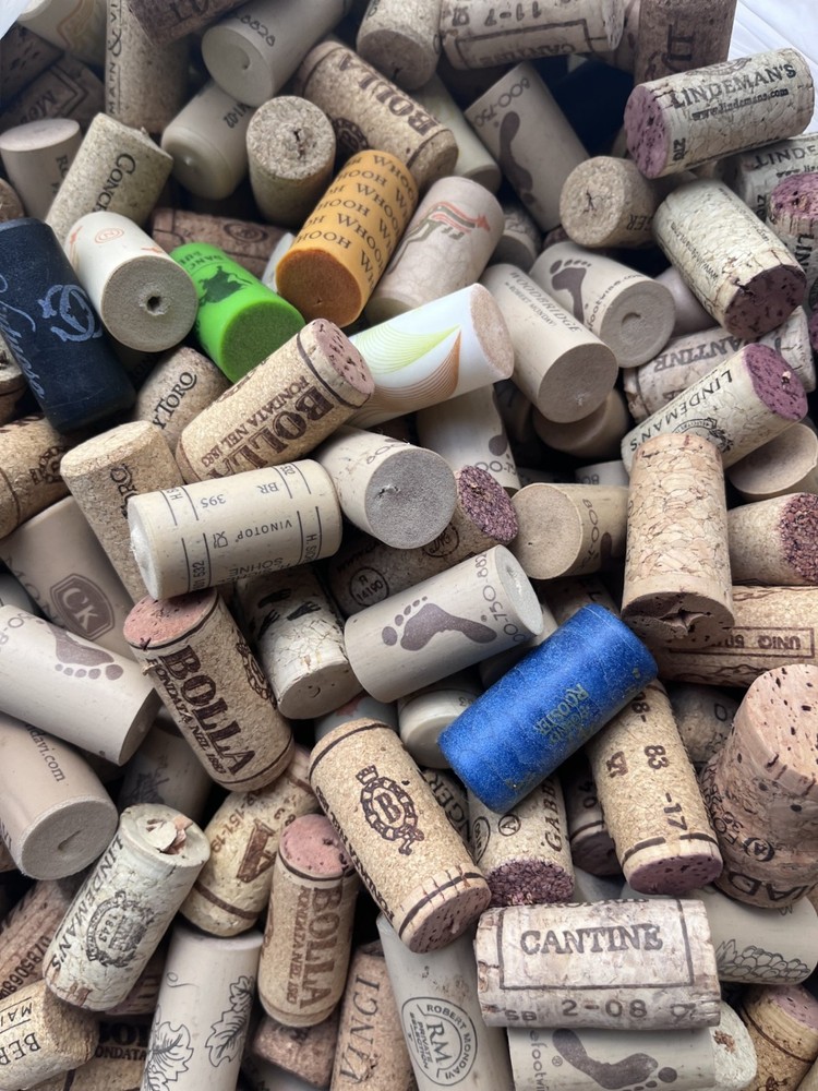 Wine Corks Used Nice Items 800+ Arts & Crafts Projects Many Uses