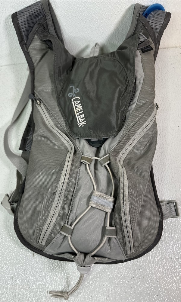 Camelbak 1.5L Gray Classic Hydration Backpack/Pack With Bladder