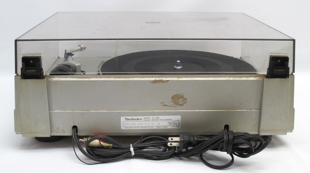 Technics SL-235 Belt Drive Frequency-Servo Automatic Turntable Record Player