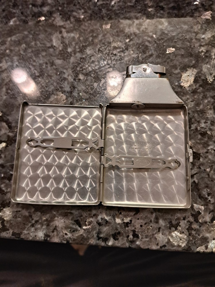 Rare Docorated Ronson Lighter Cigarette Case Combo