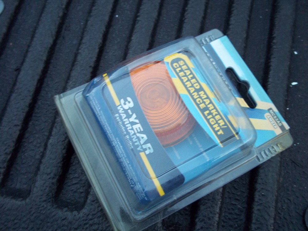 Optronics P/N MC53AS Marker/Clearance Light