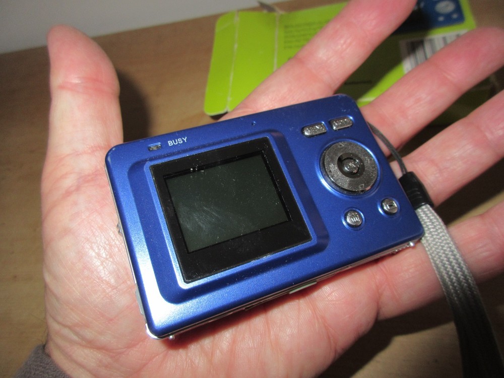 Technika (for Tesco) JA550KB 5.0MP Compact Digital Camera Blue - Boxed - Working