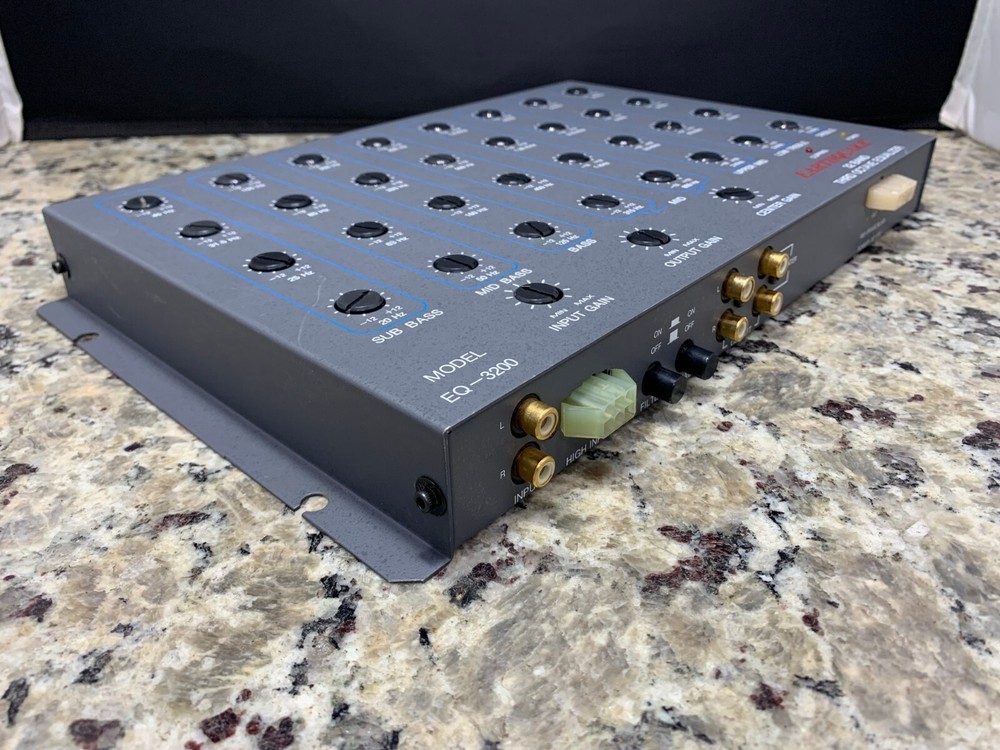 EARTHQUAKE EQ-3200 32 BAND THIRD OCTAVE EQUALIZER