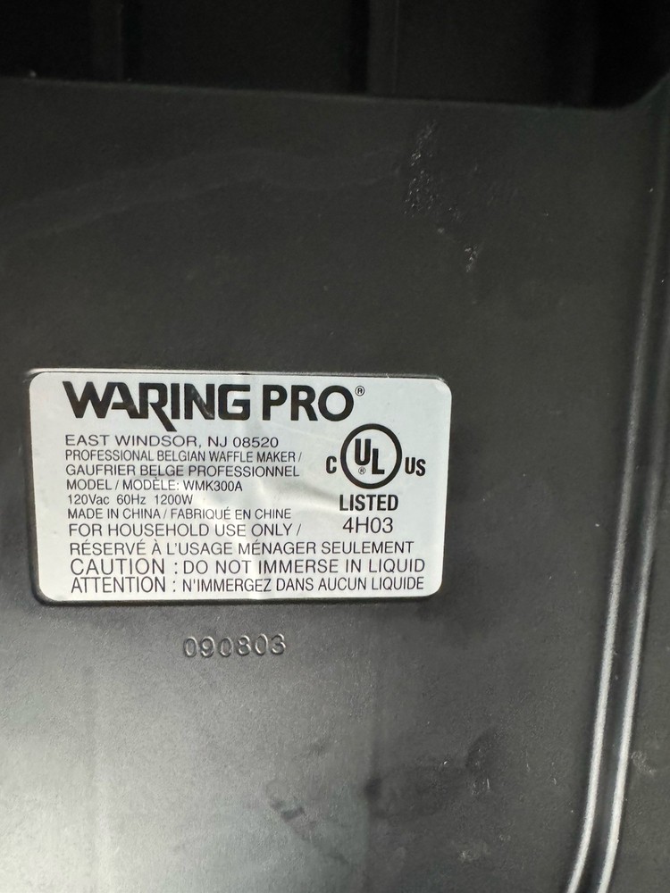 Waring Pro WMK300A Belgian Waffle Maker - Silver ~No drip plate