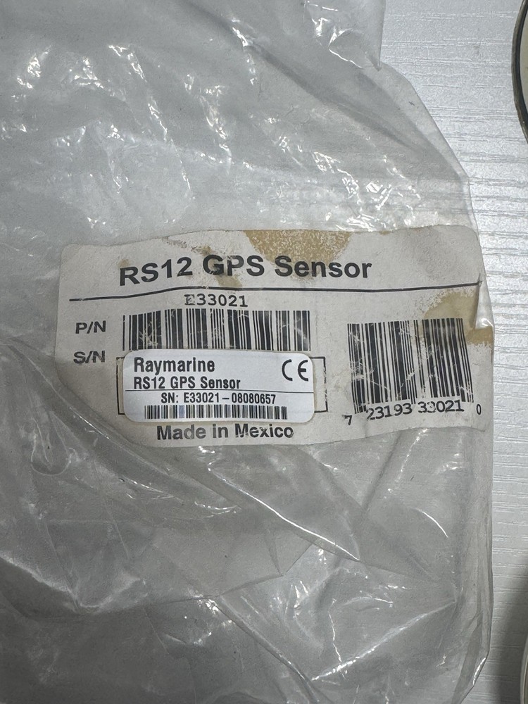 Raymarine RS12 GPS Sensor E33021